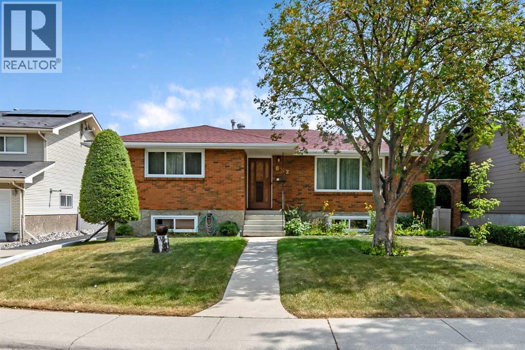 832 Canna Crescent SW, Calgary, Alberta  T2W 1N9 - Photo 1 - A2334420