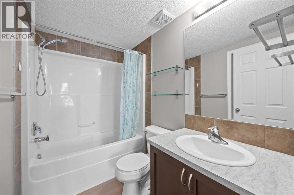 9216, 70 Panamount Drive NW, Calgary, Alberta  T3K 6G8 - Photo 18 - A2335059