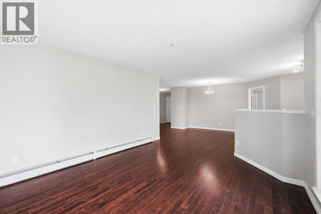 102, 17 Country Village Bay NE, Calgary, Alberta  T3K 5Z3 - Photo 21 - A2335212