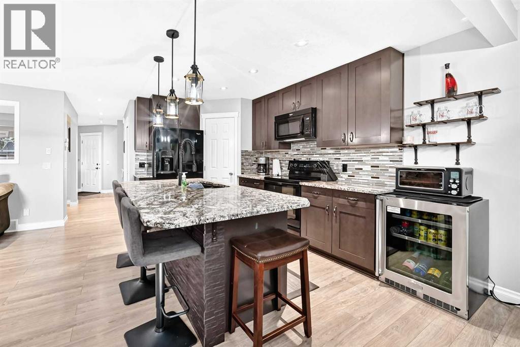 265 Bridleridge View SW, Calgary, Alberta  T2Y 0E6 - Photo 5 - A2335332