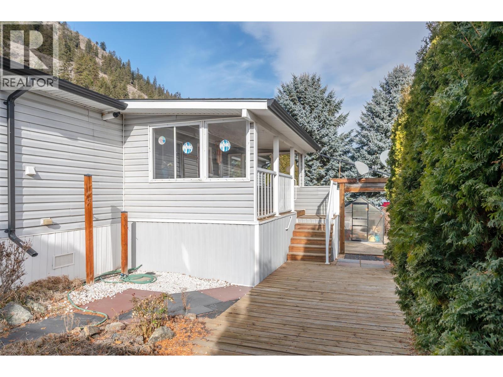1292 Highway 3a Unit# 30, Keremeos, British Columbia  V0X 1N4 - Photo 35 - 10396967