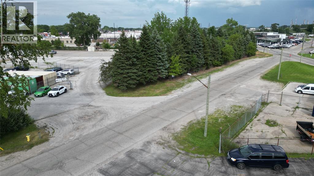 815 Confederqation Street, Sarnia, Ontario  N7T 5T8 - Photo 10 - 26017038