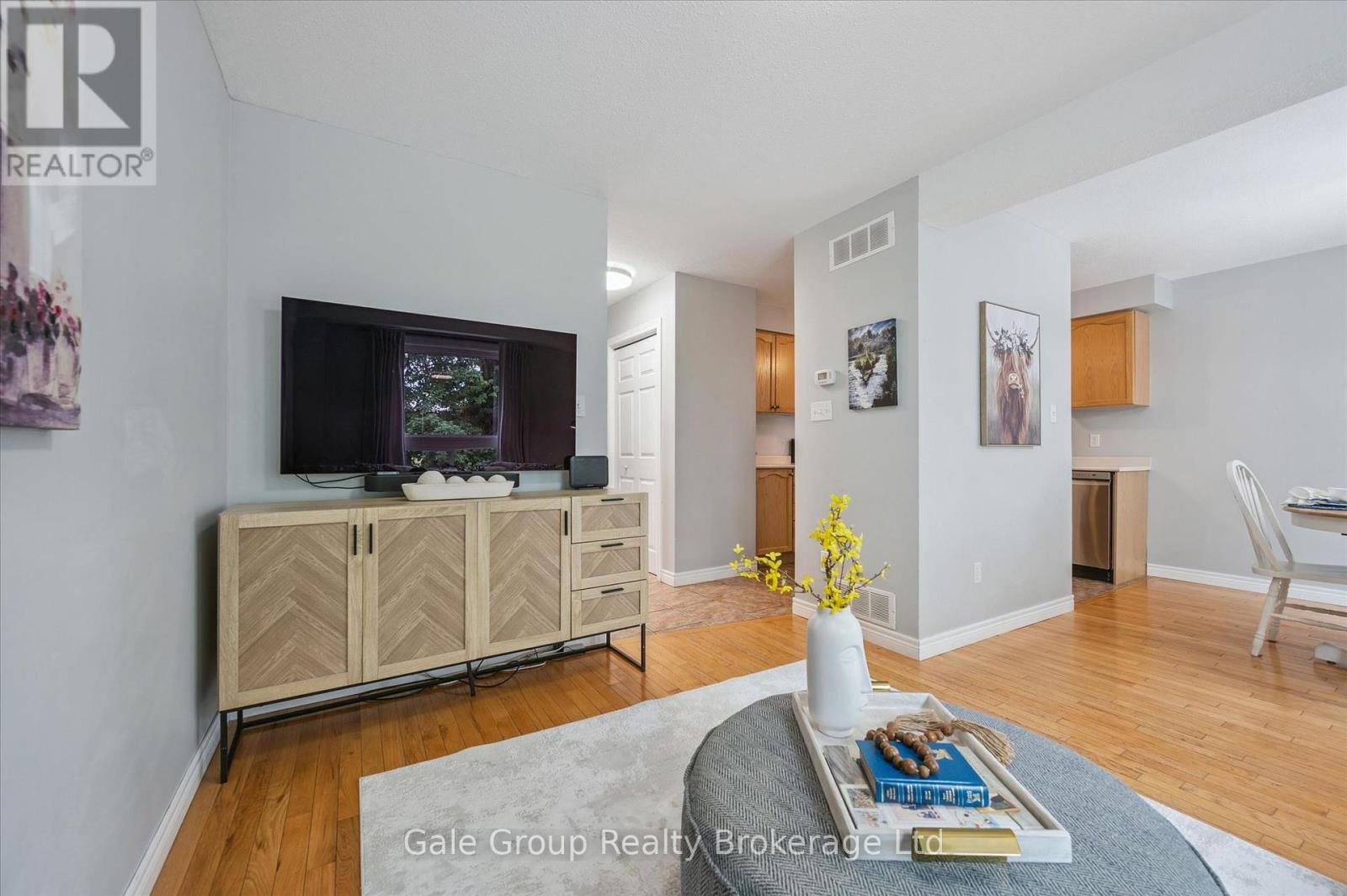116 Gibbons Drive, Centre Wellington, Ontario  N1M 3W2 - Photo 5 - X13646344