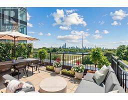TH1 - 288 ST CLAIR AVENUE W, Toronto, Ontario