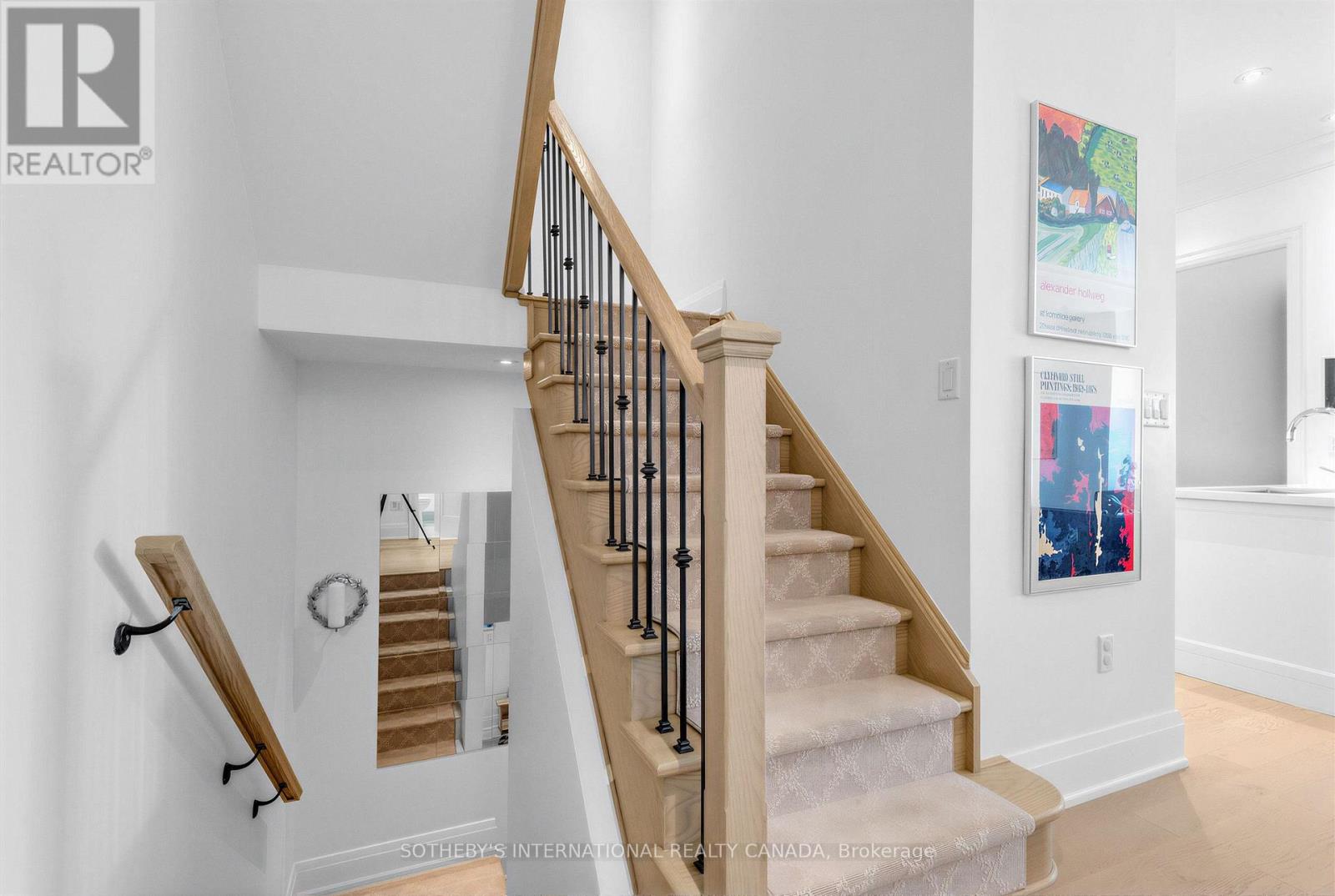 Th1 - 288 St Clair Avenue W, Toronto, Ontario  M4V 1S3 - Photo 16 - C13593406