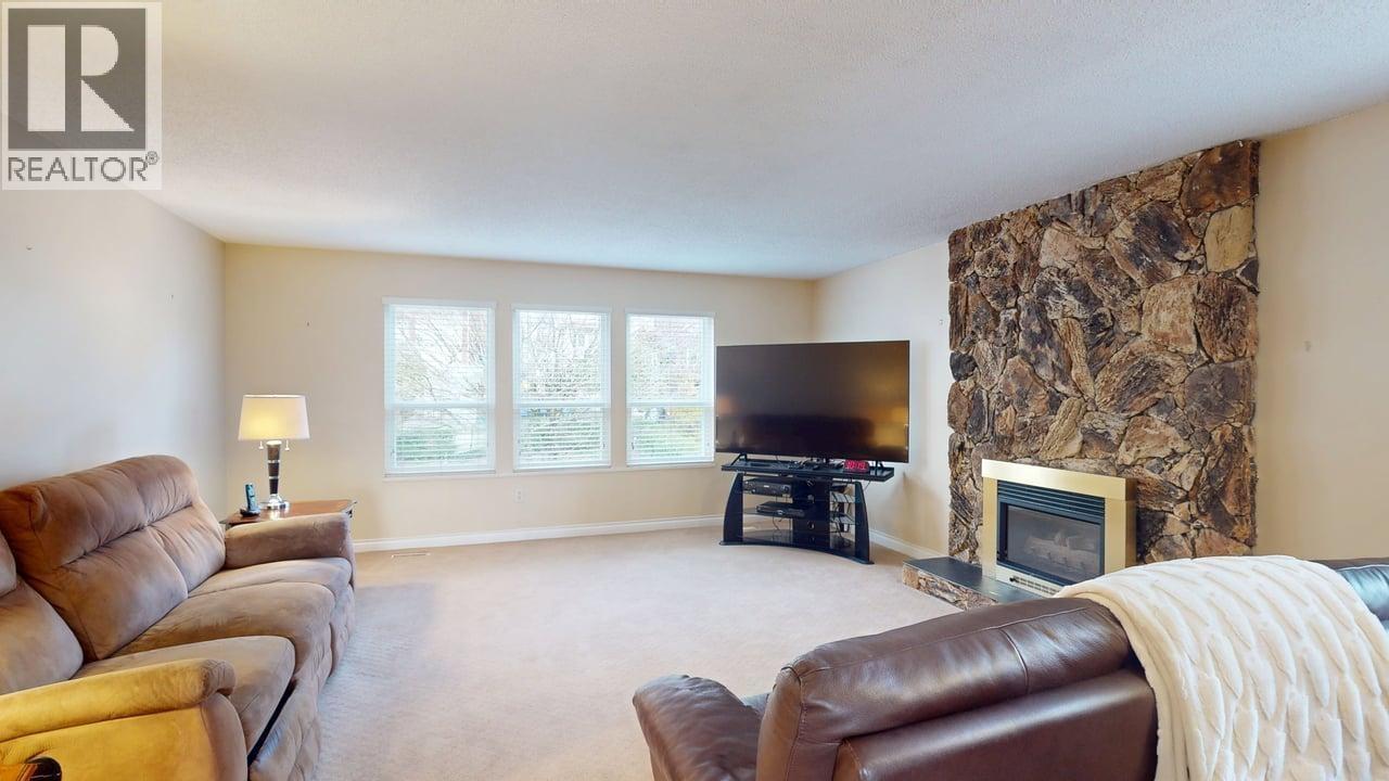 197 Warrick Street, Coquitlam, British Columbia V3K 6C1 - Photo 2 - R3153336