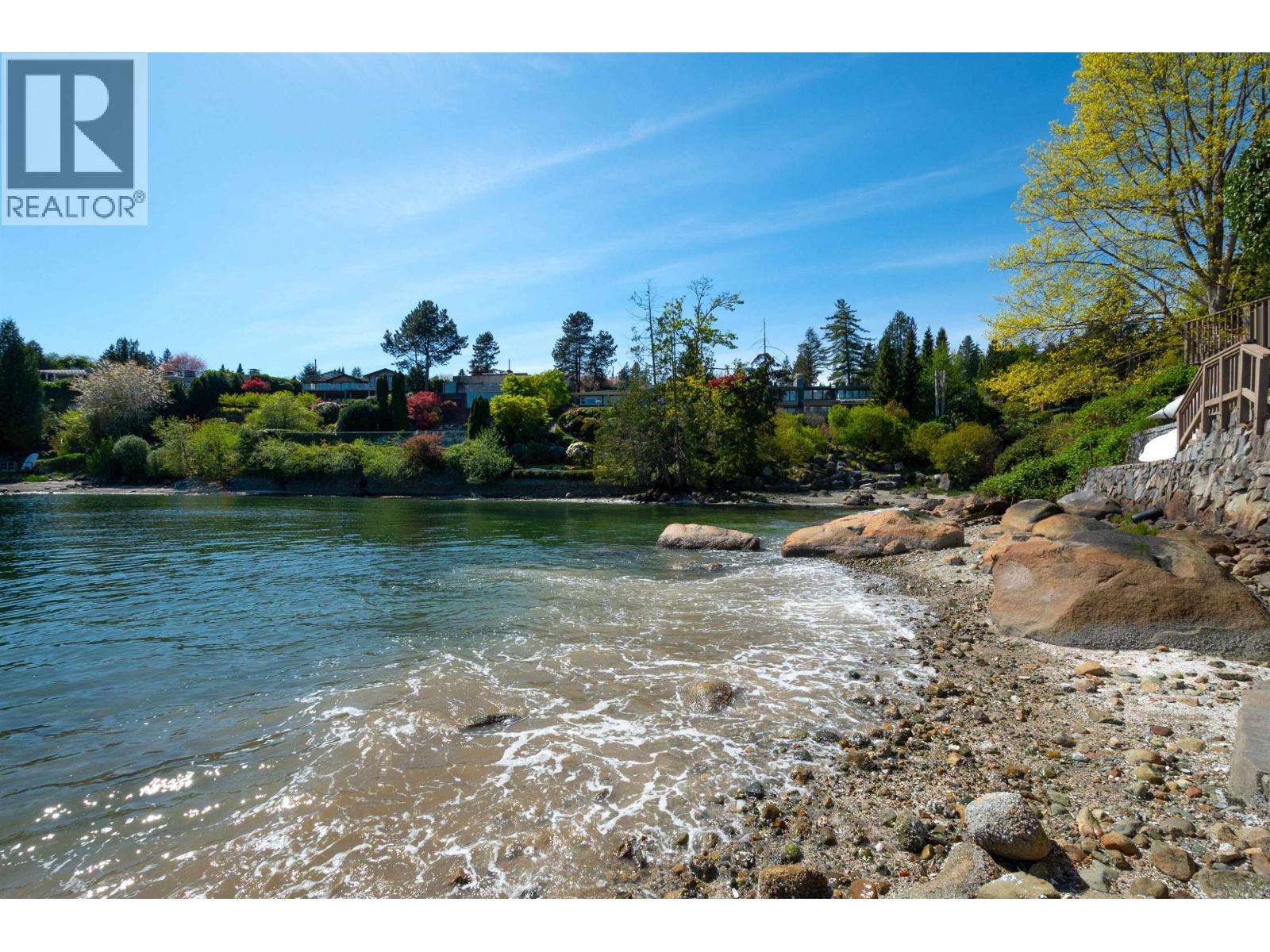 4455 Harris Place, North Vancouver, British Columbia V7G 1E9 - Photo 32 - R3153376