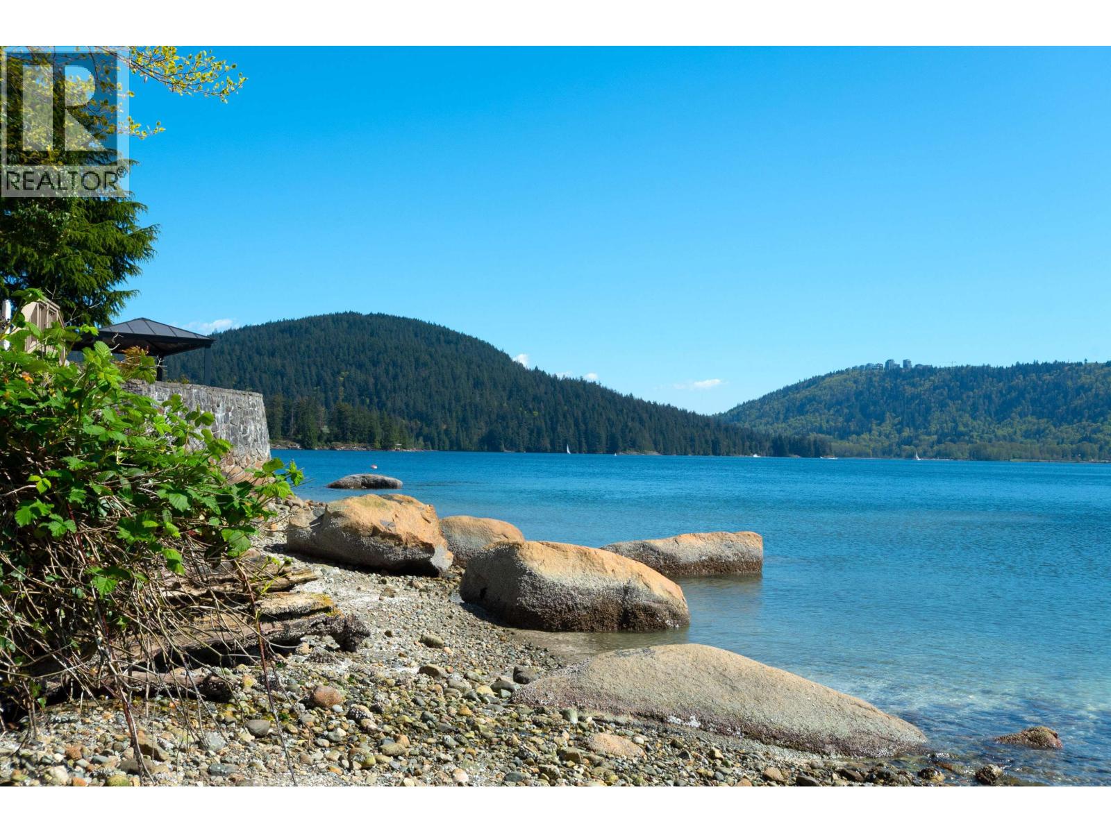 4455 Harris Place, North Vancouver, British Columbia V7G 1E9 - Photo 38 - R3153376