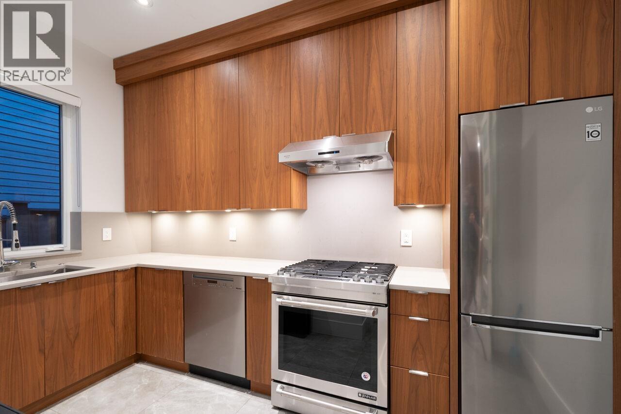 136 E 61st Avenue, Vancouver, British Columbia  V5X 2B4 - Photo 6 - R3153381