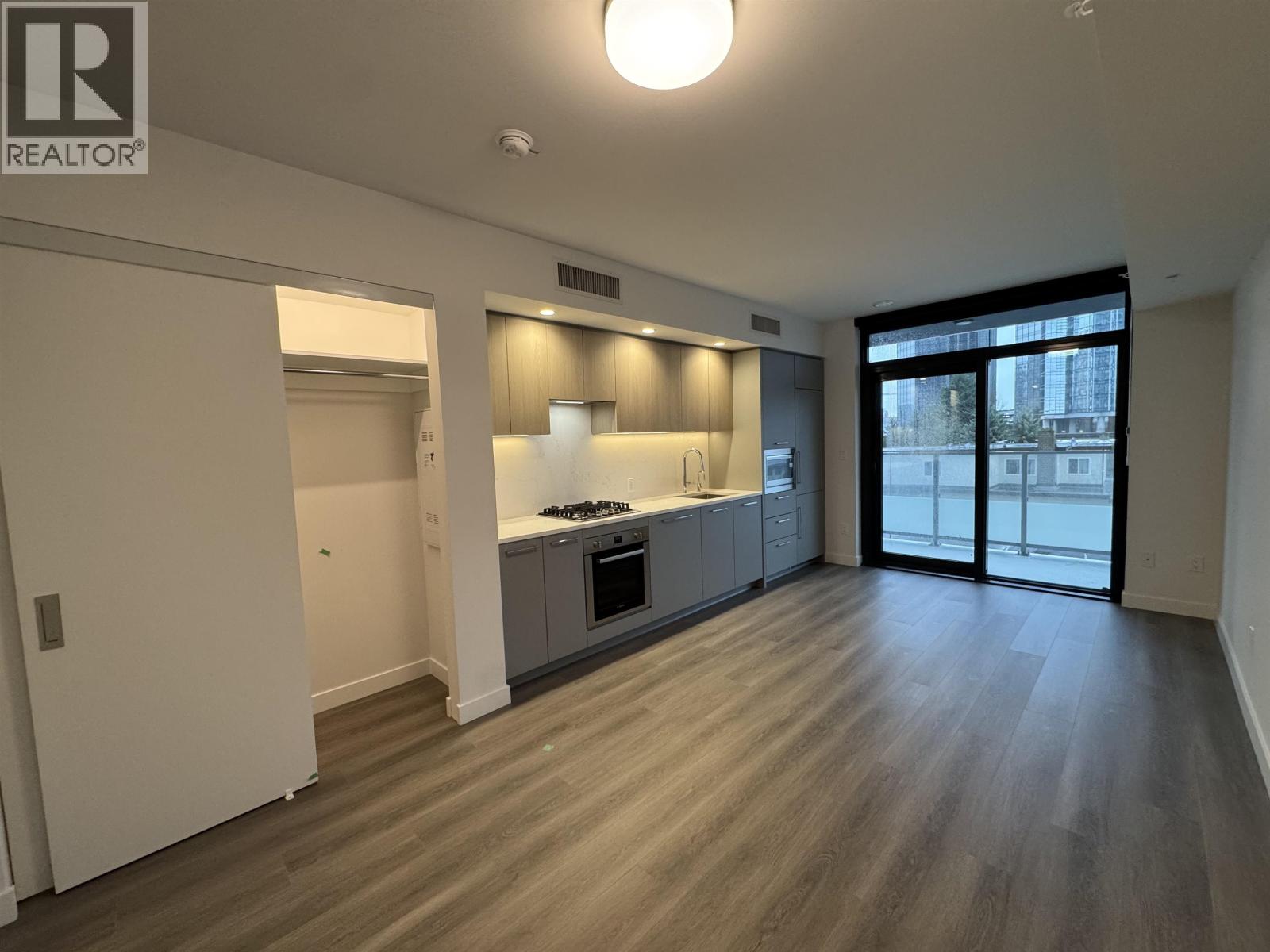 406 6608 Sussex Avenue, Burnaby, British Columbia  V5H 0M3 - Photo 13 - R3153337