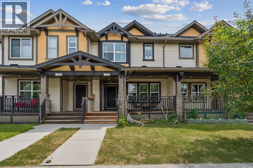 110 Clydesdale Way, Cochrane, Alberta  T4C 0L6 - Photo 1 - A2332196