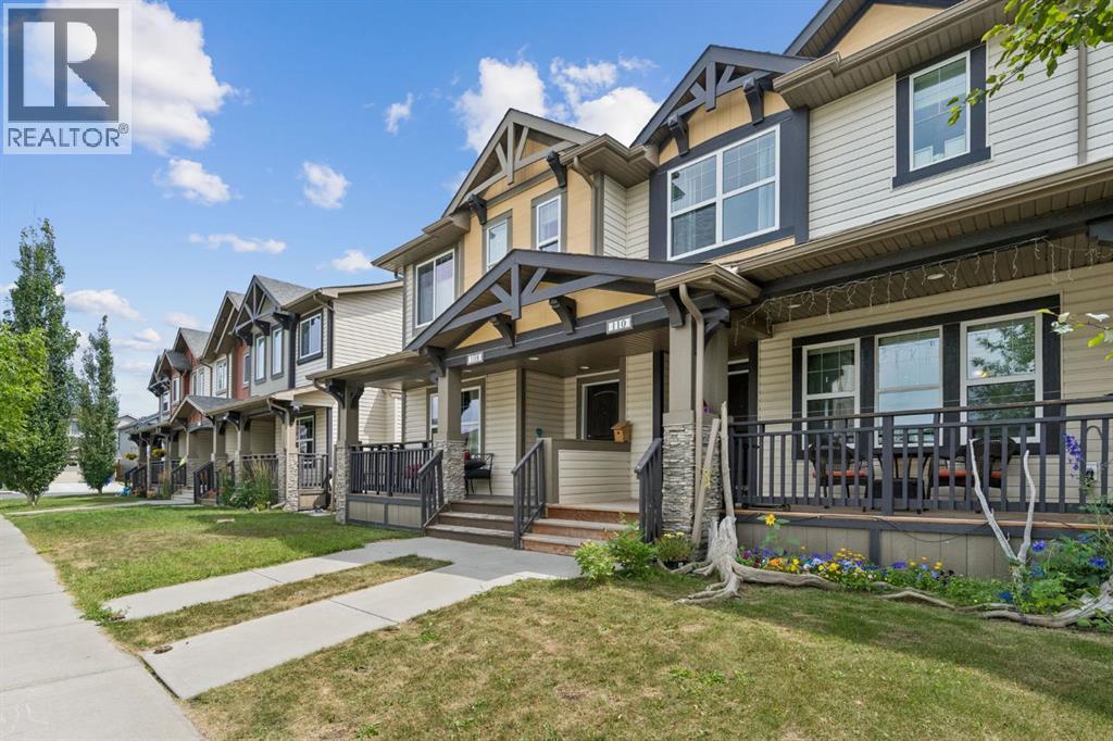 110 Clydesdale Way, Cochrane, Alberta  T4C 0L6 - Photo 2 - A2332196