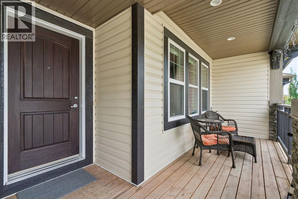 110 Clydesdale Way, Cochrane, Alberta  T4C 0L6 - Photo 3 - A2332196