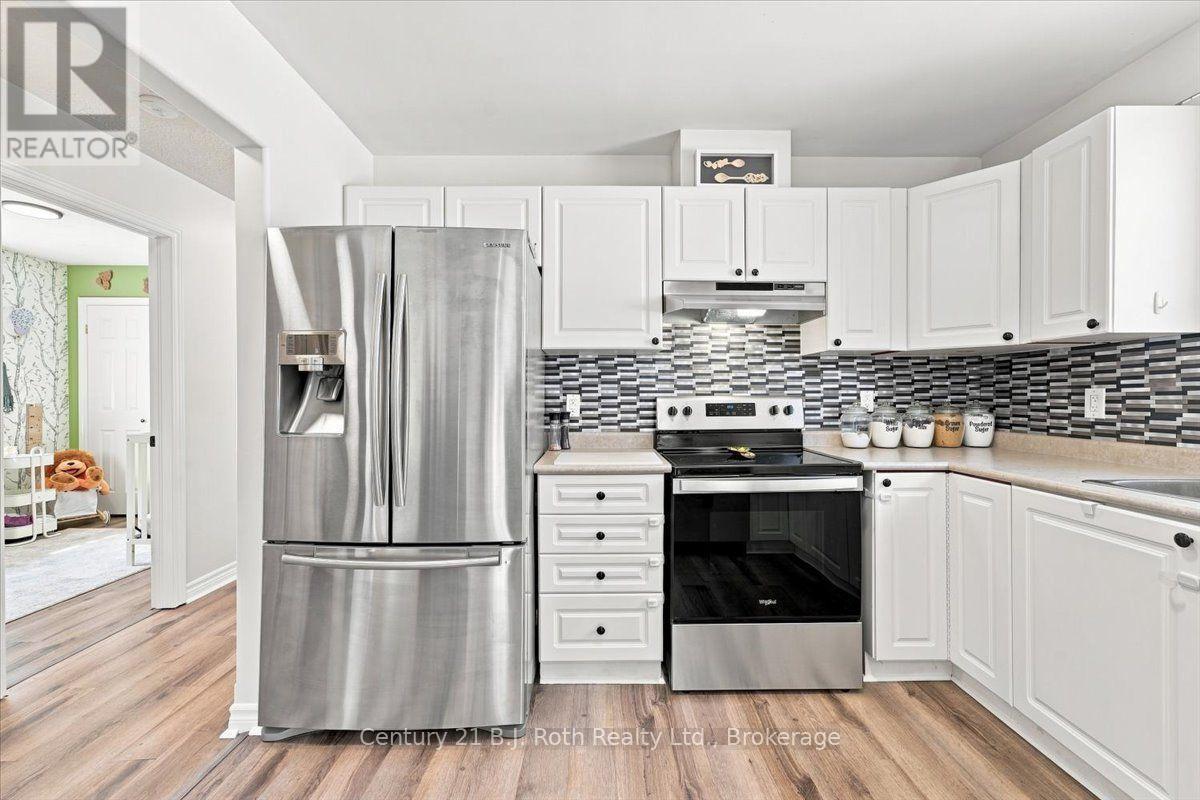 413 Irwin Street, Midland, Ontario  L4R 2V6 - Photo 7 - S13646252