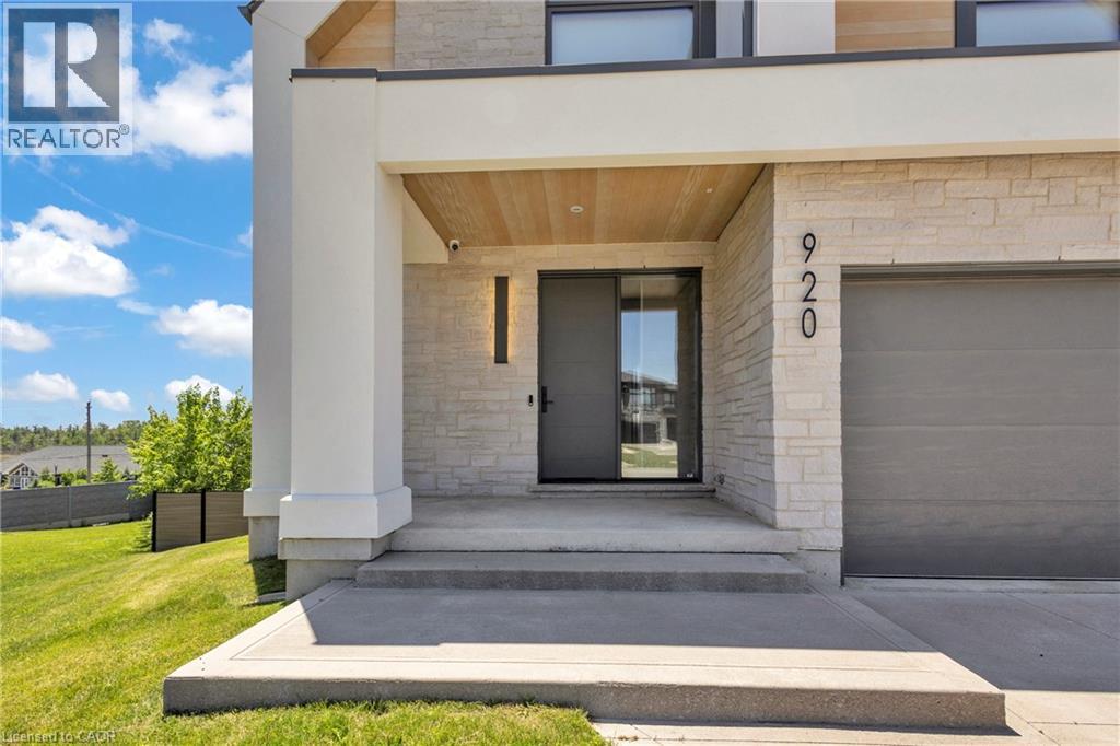 920 Thomas Pedder Court, Kitchener, Ontario  N2P 0C2 - Photo 4 - 40853834