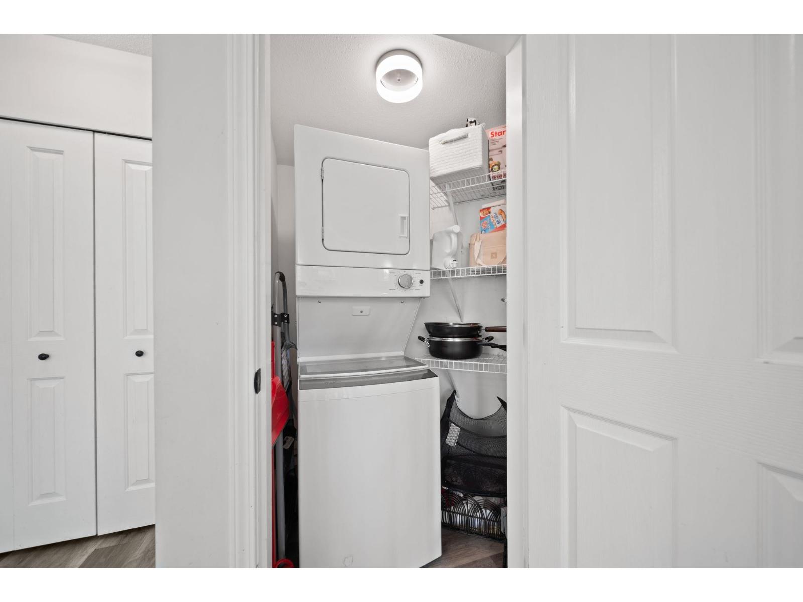 404 10186 155 Street, Surrey, British Columbia  V3R 0R6 - Photo 24 - R3153401