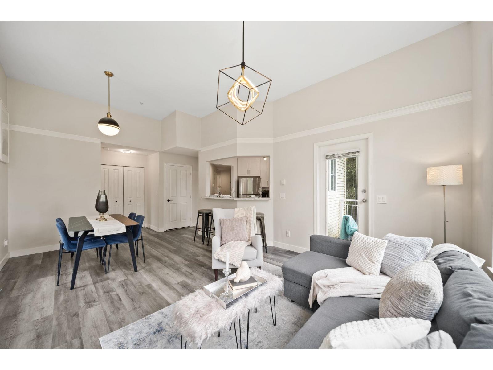 404 10186 155 Street, Surrey, British Columbia  V3R 0R6 - Photo 7 - R3153401