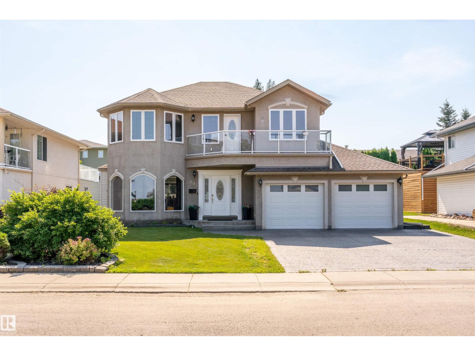807 BEACH AV, cold lake, Alberta