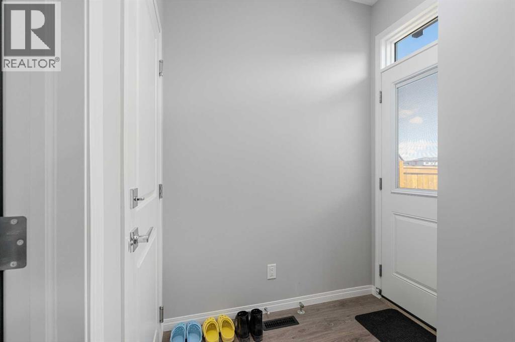 56 Belmont Green Sw, Calgary, Alberta  T2X 5E3 - Photo 12 - A2313738