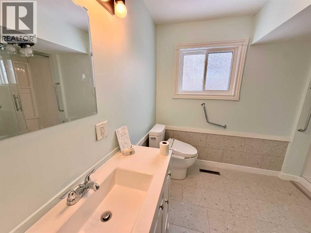 5111 49 Street, Irma, Alberta  T0B 2H0 - Photo 14 - A2302627