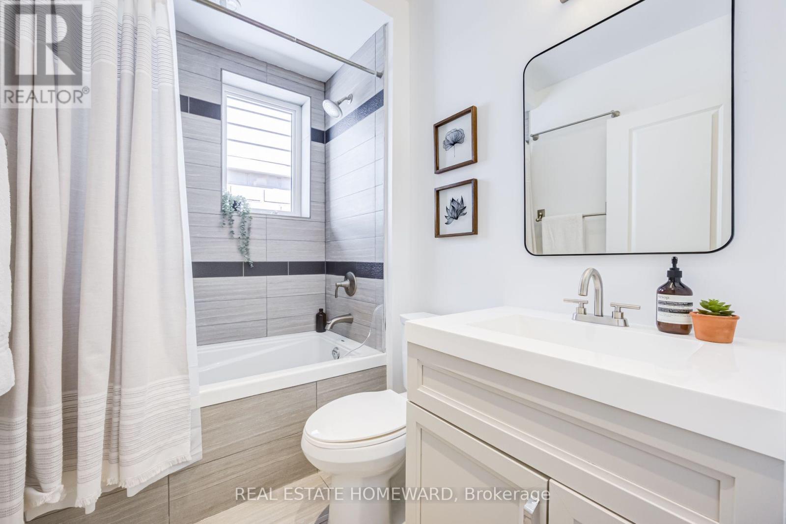 43 Amroth Avenue, Toronto, Ontario  M4C 4H3 - Photo 18 - E13646358