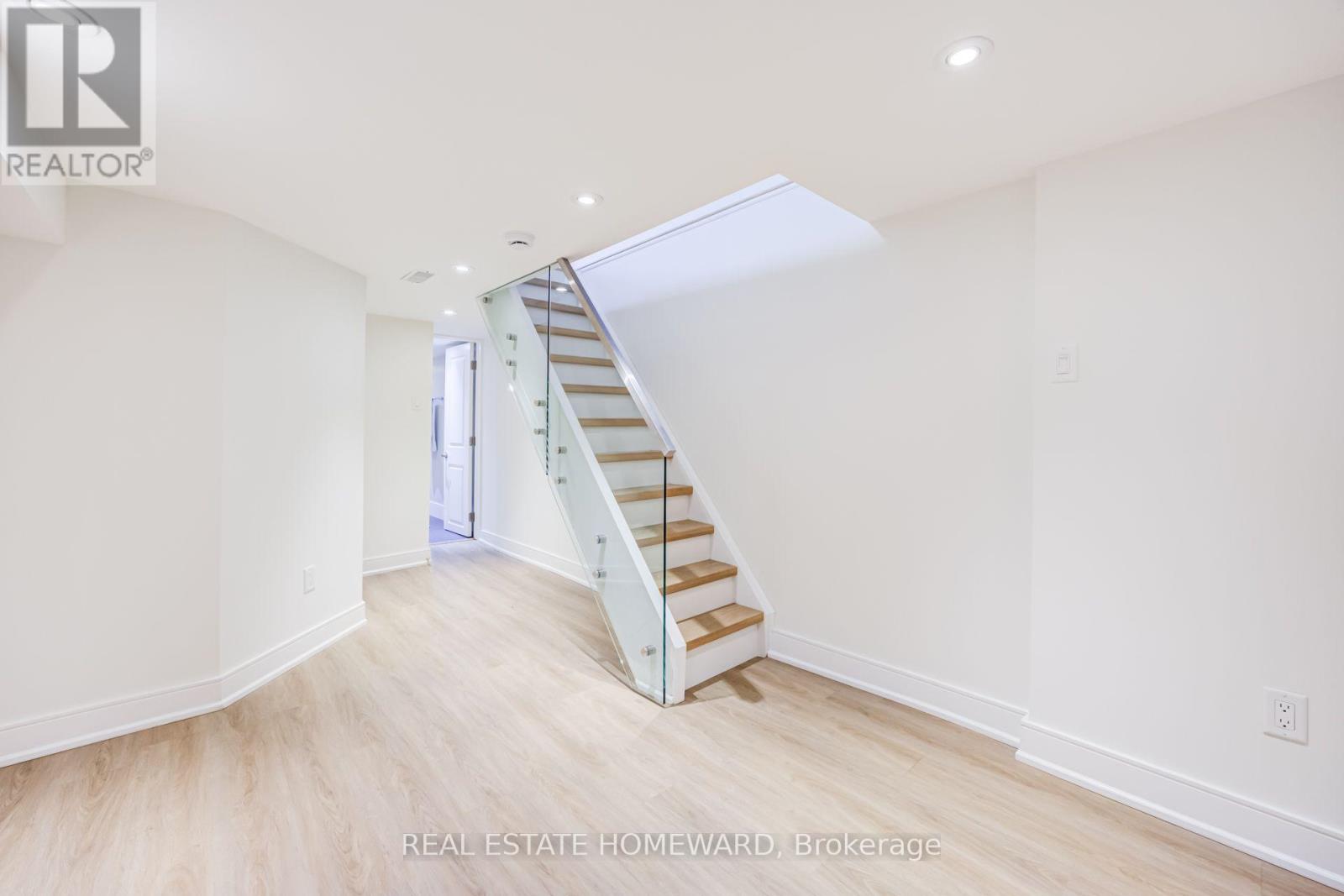 43 Amroth Avenue, Toronto, Ontario  M4C 4H3 - Photo 26 - E13646358