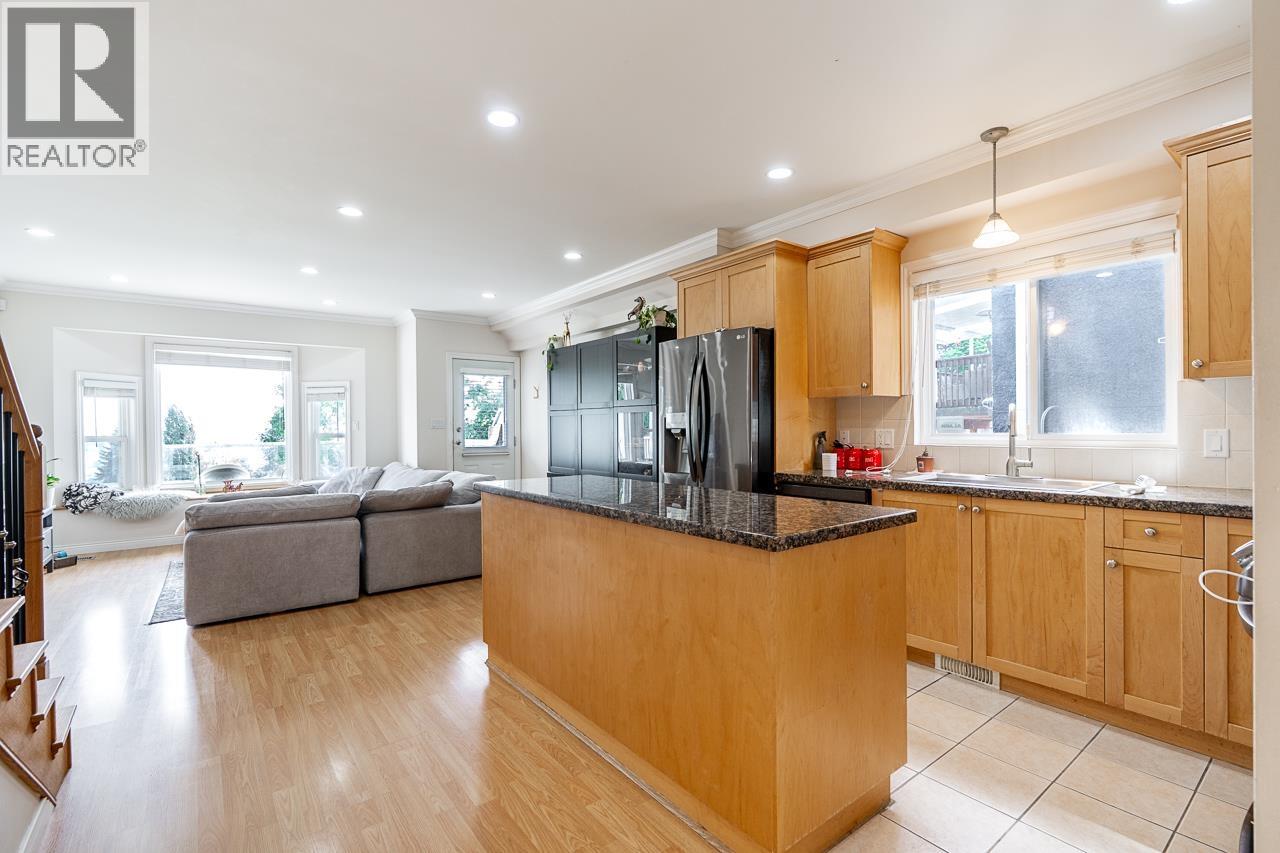 1124 Rochester Avenue, Coquitlam, British Columbia  V3K 2X4 - Photo 5 - R3151070