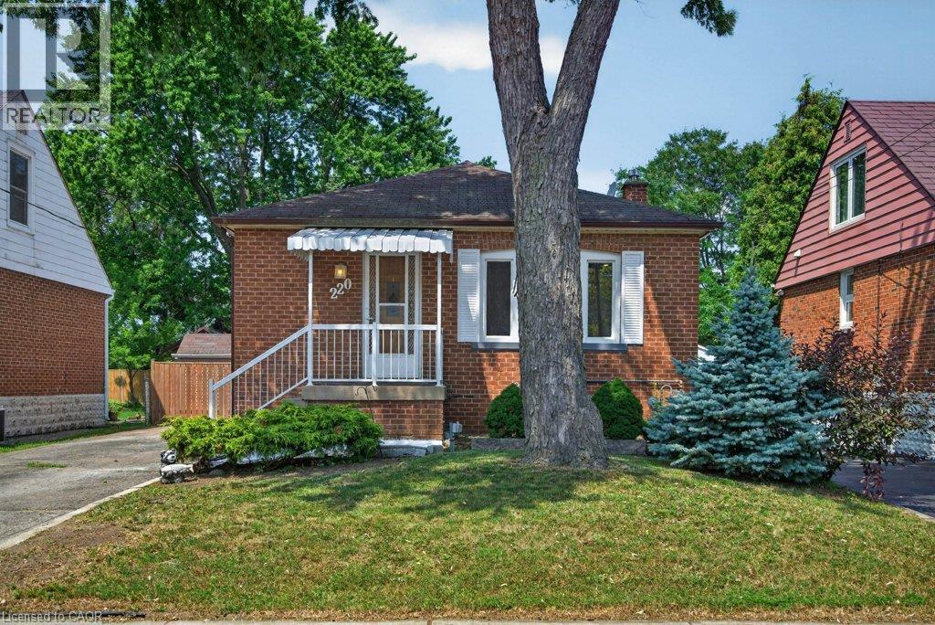 220 East 13th Street, Hamilton, Ontario  L9A 3Z7 - Photo 2 - 40850695