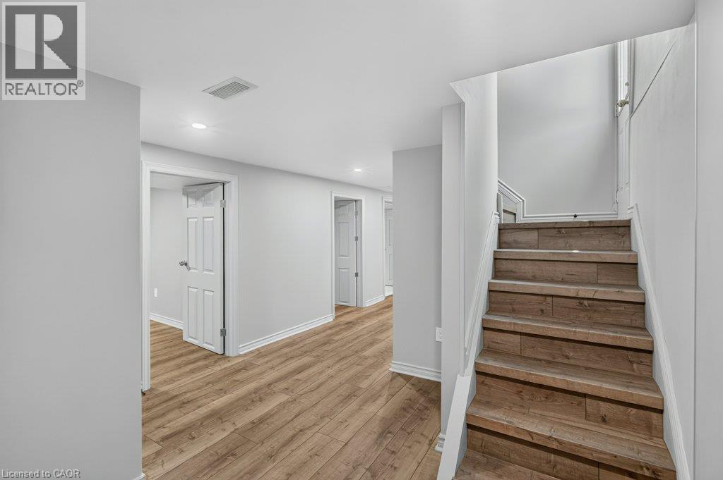 220 East 13th Street, Hamilton, Ontario  L9A 3Z7 - Photo 25 - 40850695