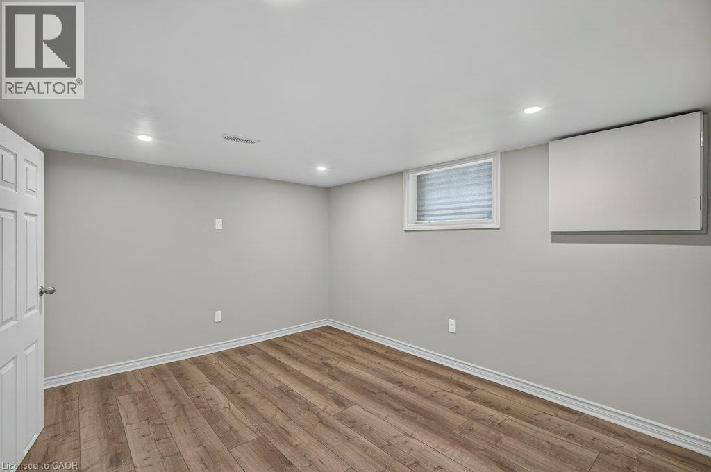 220 East 13th Street, Hamilton, Ontario  L9A 3Z7 - Photo 27 - 40850695