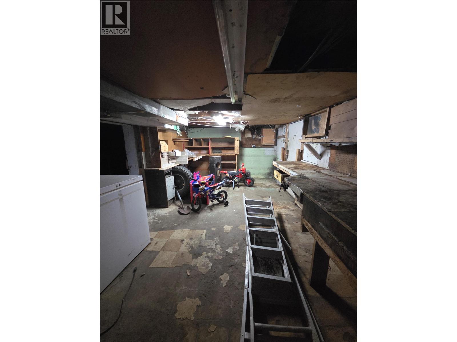 304 Mcanally Street, Trail, British Columbia  V1R 3R4 - Photo 20 - 10389199