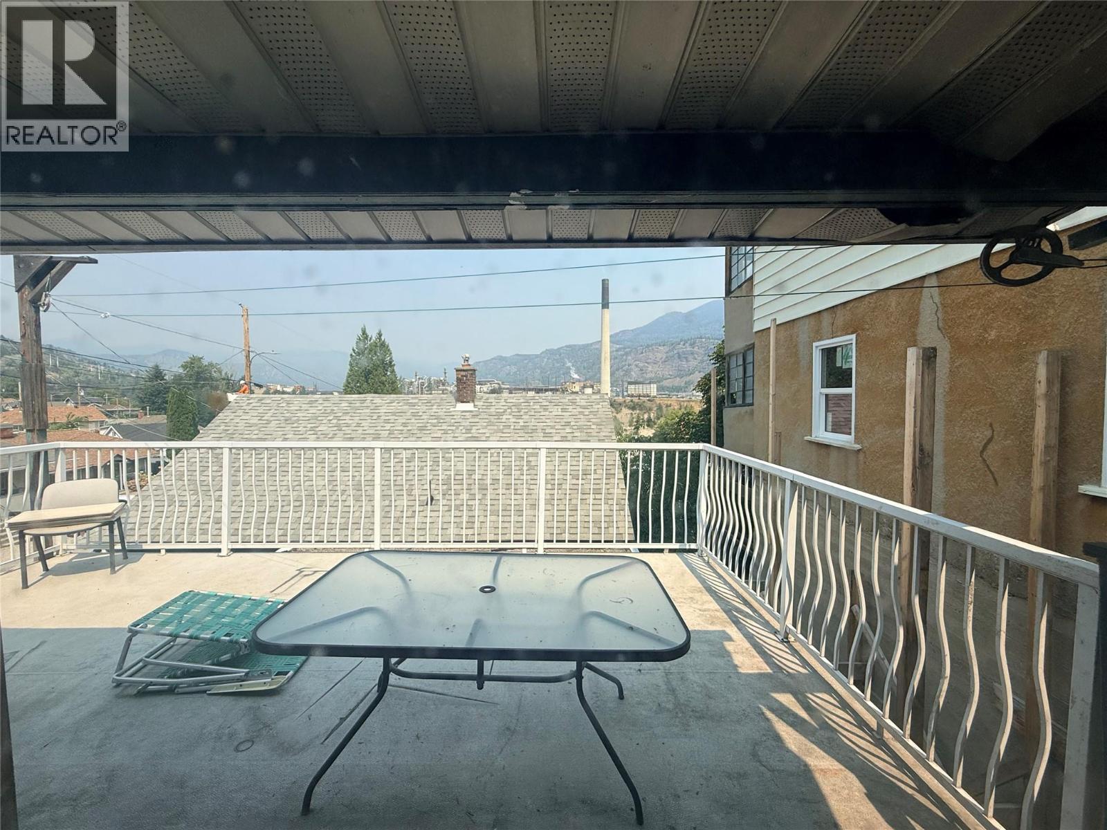 304 Mcanally Street, Trail, British Columbia  V1R 3R4 - Photo 16 - 10389199