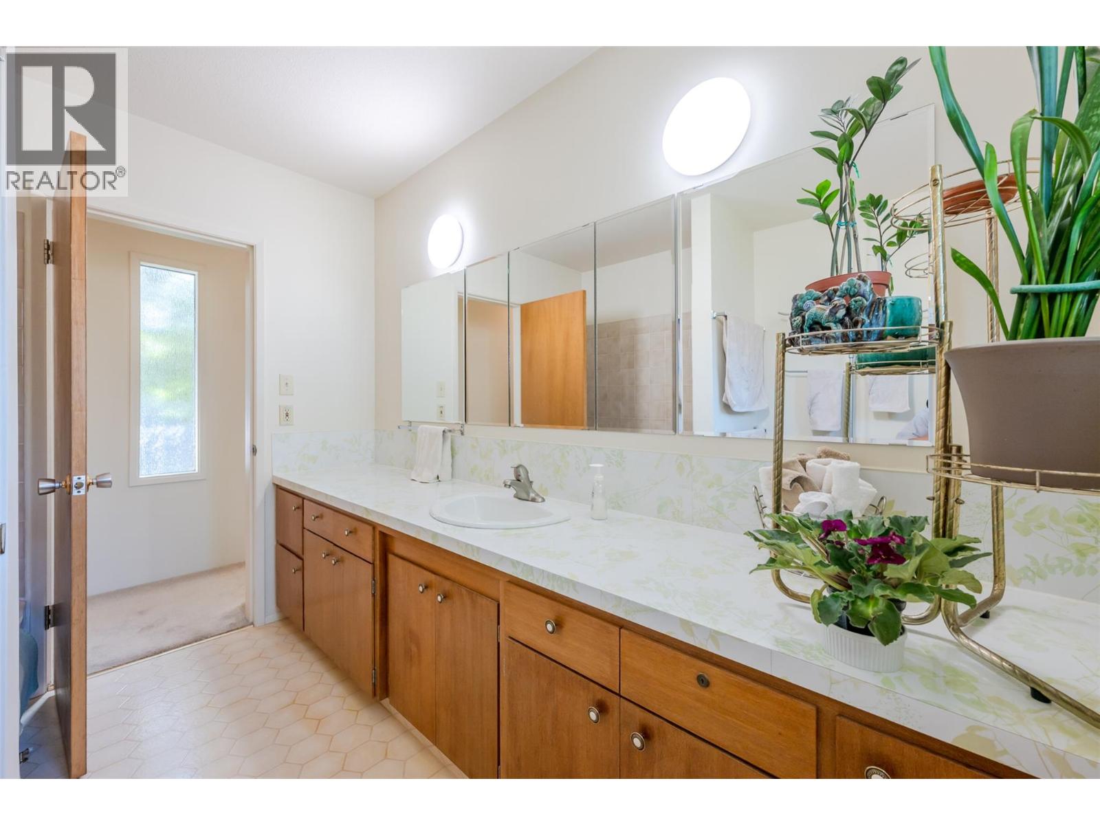 5608 Yarrow Street, Oliver, British Columbia  V0H 1T9 - Photo 29 - 10396912