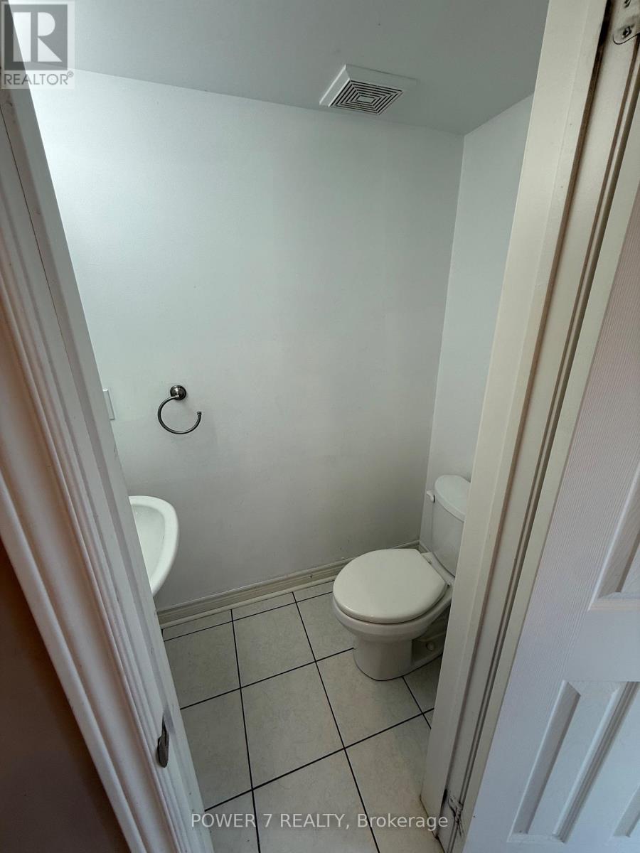 44 - 4695 KINGSTON ROAD