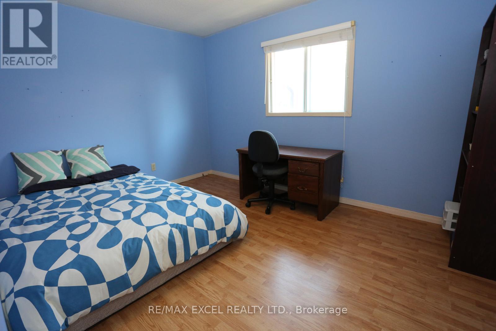 93 Olivewood Drive, Markham, Ontario  L3S 3E2 - Photo 12 - N13641754
