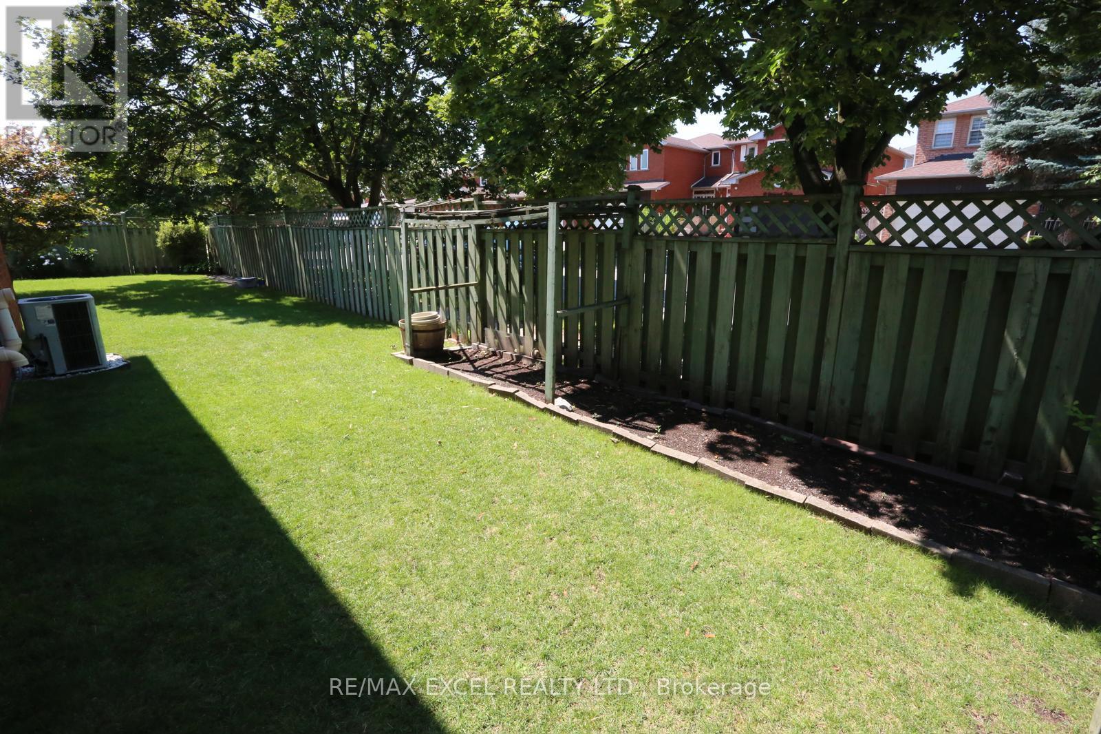 93 Olivewood Drive, Markham, Ontario  L3S 3E2 - Photo 27 - N13641754