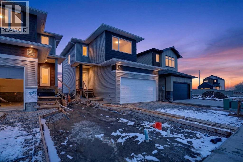 2518 44 Street S, lethbridge, Alberta