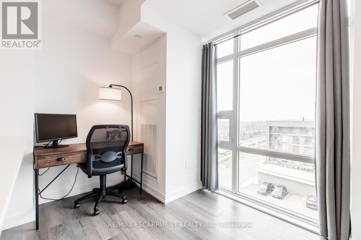 531 - 10 Mallard Trail, Hamilton, Ontario  L0R 2H1 - Photo 15 - X13646302