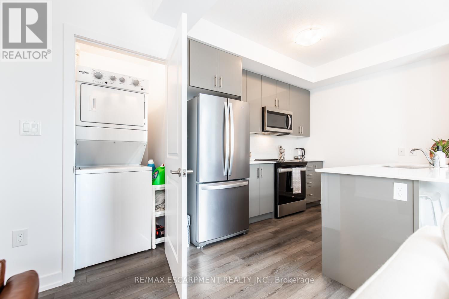 531 - 10 Mallard Trail, Hamilton, Ontario  L0R 2H1 - Photo 21 - X13646302