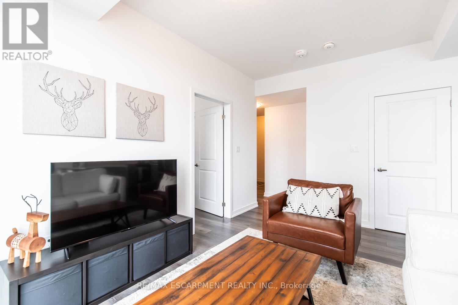 531 - 10 Mallard Trail, Hamilton, Ontario  L0R 2H1 - Photo 5 - X13646302