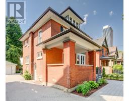 36 HEINS AVENUE, Kitchener, Ontario