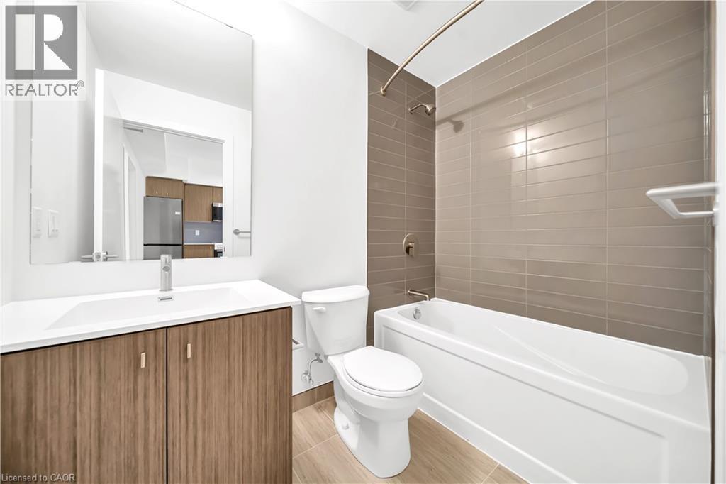 25 Wellington Street S Unit# 1914, Kitchener, Ontario  N2G 0G5 - Photo 14 - 40822550