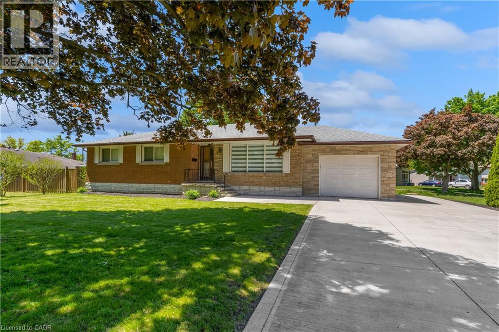 5 ARMOUR Drive, Welland, Ontario