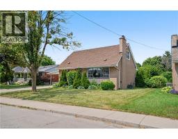11 MARSHALL Avenue, Hamilton, Ontario