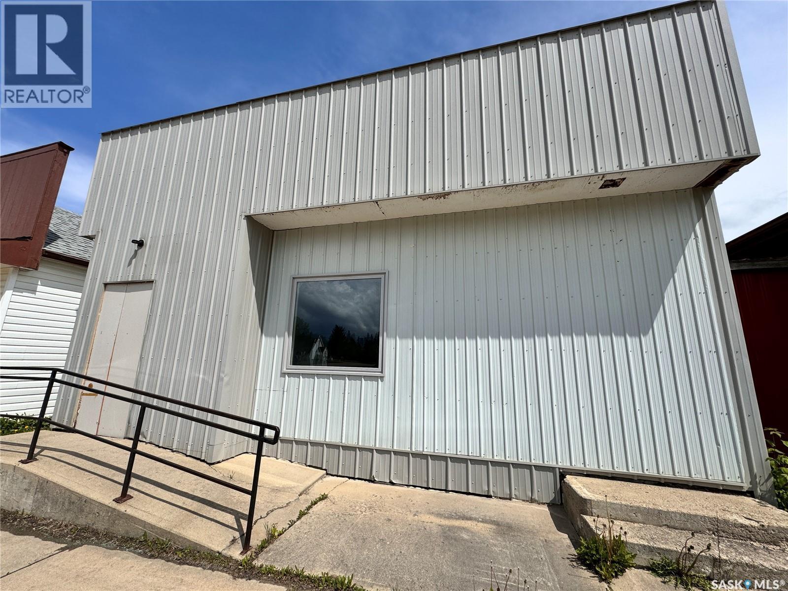 205-207 Main STREET, Lintlaw, Saskatchewan