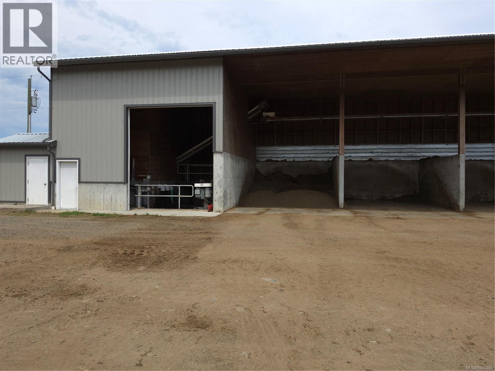 2400 Ployart Rd, Black Creek, British Columbia  V9J 1H8 - Photo 27 - 1046280
