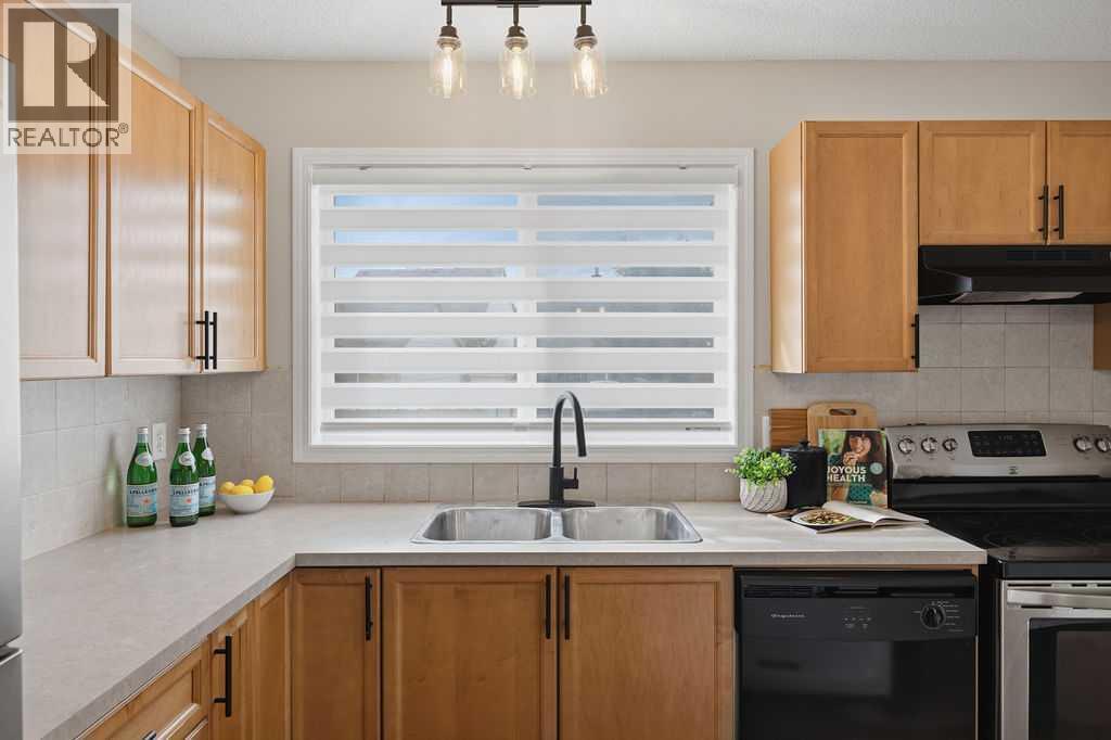 115 Elgin Meadows View SE, Calgary, Alberta  T2Z 0E9 - Photo 8 - A2322555