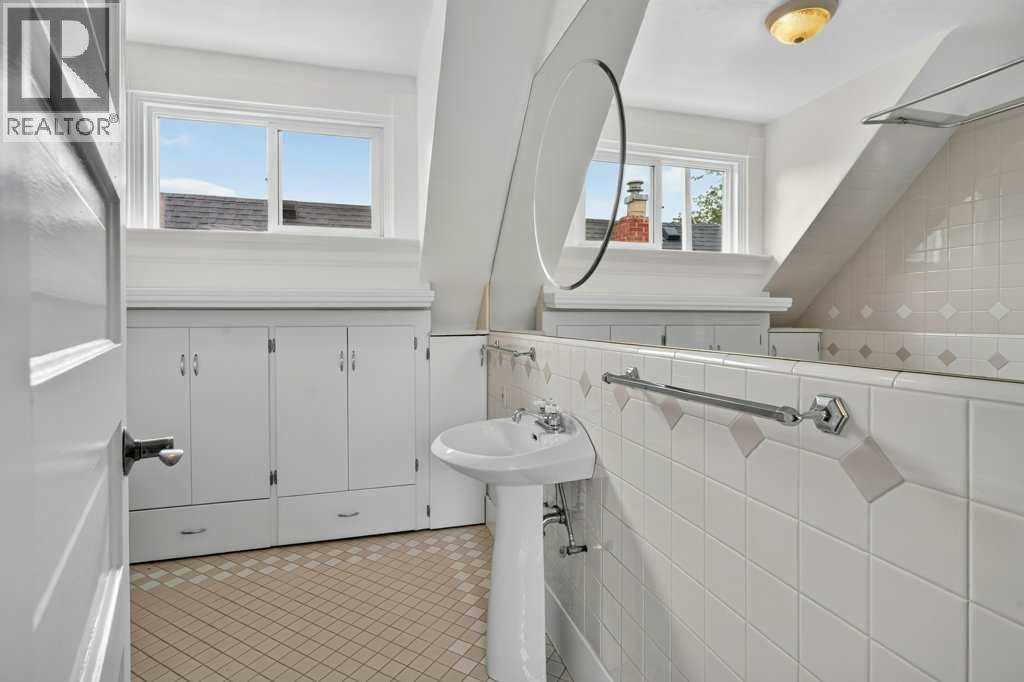 918 18 Avenue SE, Calgary, Alberta  T2G 1L3 - Photo 29 - A2323719