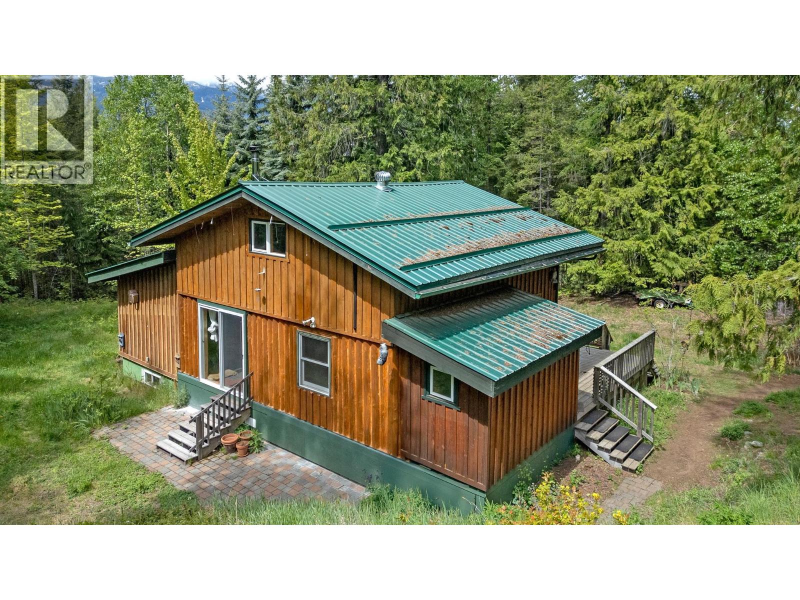 899 Coleman Road, Riondel, British Columbia
