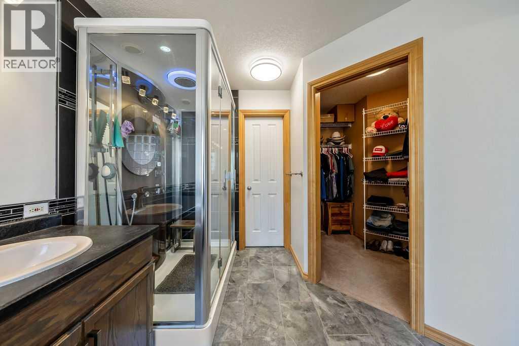 391 Banister Drive, Okotoks, Alberta  T1S 1W2 - Photo 33 - A2333832